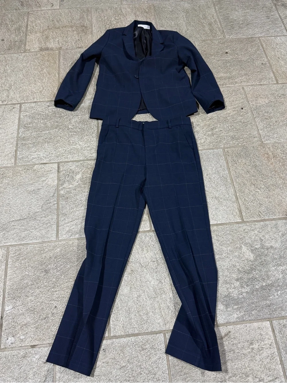 Zara Boys Navy Blue Windowpane Plaid 2-Piece Suit – Size 9 / 140